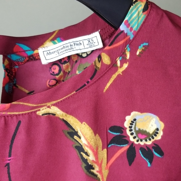 Abercrombie & Fitch blouse! - Picture 2 of 5